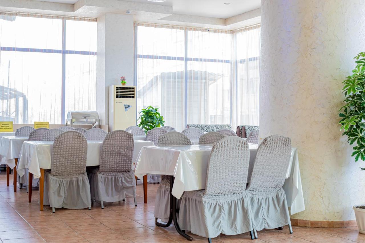 Turkestan Hotel Almati Kültér fotó
