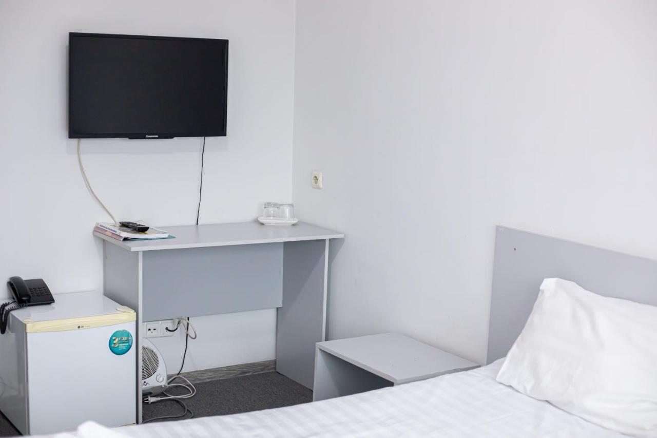 Turkestan Hotel Almati Kültér fotó